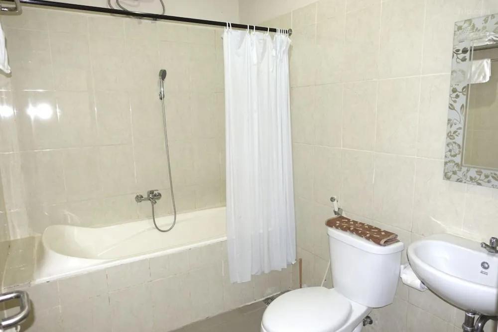 Tuban Torres Accommodation Kuta Lombok Exteriér fotografie