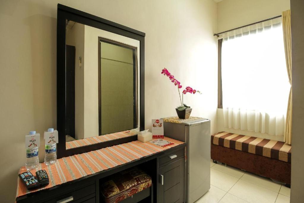 Tuban Torres Accommodation Kuta Lombok Exteriér fotografie