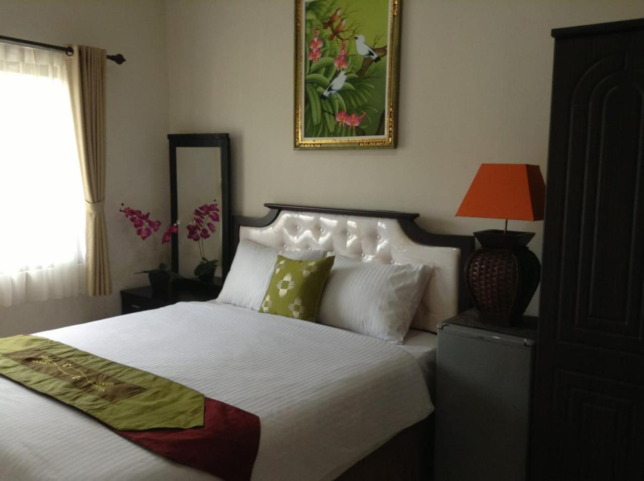 Tuban Torres Accommodation Kuta Lombok Exteriér fotografie